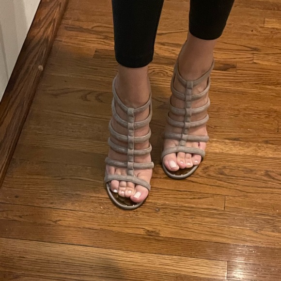 COACH LAVANIA HEELS - Picture 12 of 13